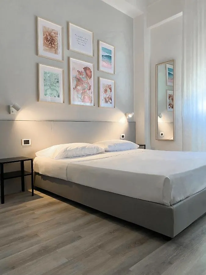 ***  Il Romito Hotel Quercianella Italy